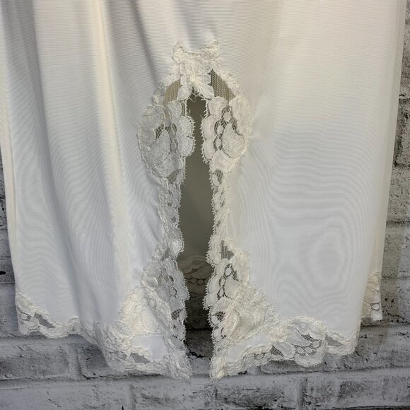 Vintage Slip Skirt Small White Embroidered Lace Slit Hem Knee Length - Picture 2 of 11